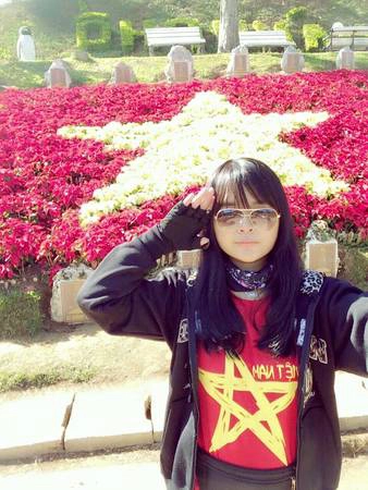Chụp ảnh ở Vườn hoa thành phố. Chụp ảnh ở Vườn hoa thành phố.