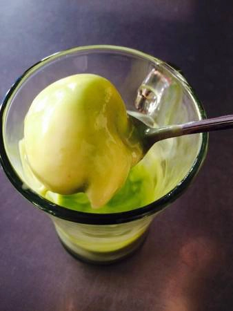 Thưởng thức kem bơ Thanh Thảo. Thưởng thức kem bơ Thanh Thảo.