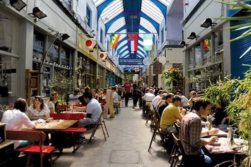 Các nhà hàng ẩm thực trong không gian Brixton Village Các nhà hàng ẩm thực trong không gian Brixton Village
