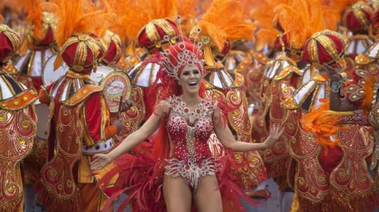 long-lay-sac-mau-carnival-rio-de-janeiro-ivivu1