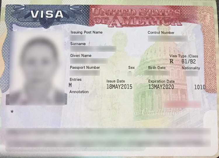 Để xin visa Mỹ, bạn cần có đầy đủ loại giấy tờ chứng minh nhân thân và tài chính. Ảnh: Ivisa.