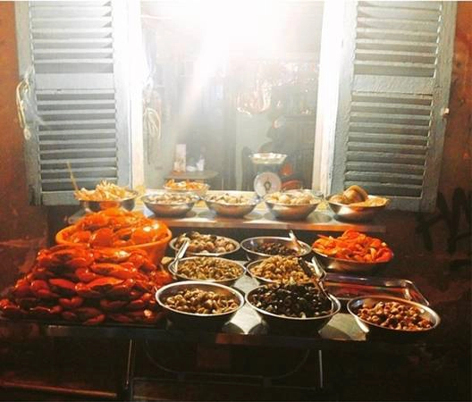Có những khoảnh khắc không gian lắng đọng như đợi cảm xúc vỡ òa ra... (Ảnh: IG @sachelrobotka) Có những khoảnh khắc không gian lắng đọng như đợi cảm xúc vỡ òa ra... (Ảnh: IG @sachelrobotka)
