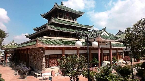 Miếu Bà Chúa Xứ.