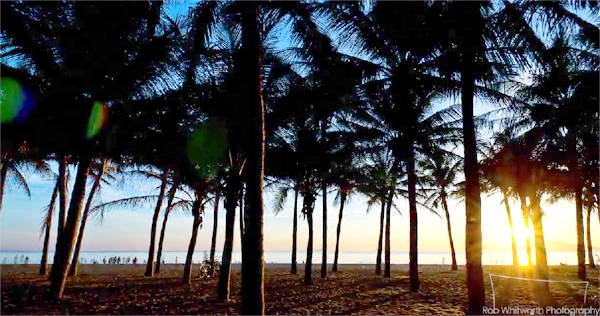 Một ngày bình yên ở Hội An qua ống kính khách Tây