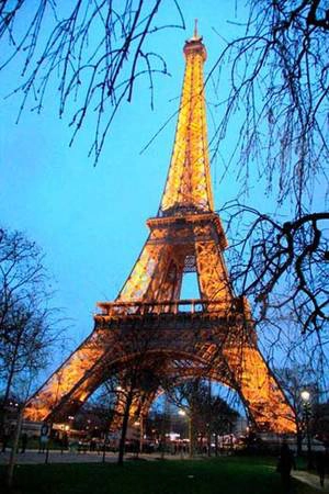 Du lịch bụi Paris - Tháp Eiffel - iVIVU.com