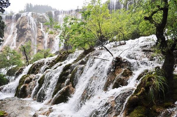 Thác Trân Trâu từng là bối cảnh của Tây Du Ký. Thác Trân Trâu từng là bối cảnh của Tây Du Ký.