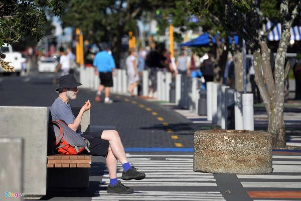 Auckland có thời tiết biển ôn hòa với mùa hè nắng ấm, khô ráo còn mùa đông thì mưa.