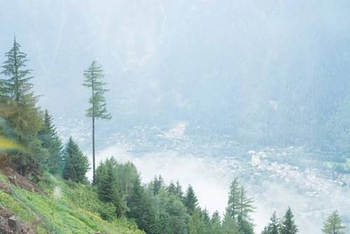 Thung lũng Chamonix mờ trong sương Thung lũng Chamonix mờ trong sương
