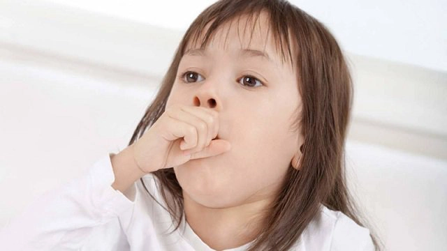 trẻ bị viêm tiểu phế quản