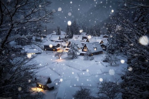 Những ngày đầu năm mới Nagaoshi có chuyến du lịch tới Ginzan Onsen, một trong những vùng nghỉ dưỡng với suối nước nóng đẹp nhất Nhật Bản. Anh đã ghi lại nhiều khoảnh khắc đẹp đến ngỡ ngàng của mùa đông. Những ngày đầu năm mới Nagaoshi có chuyến du lịch tới Ginzan Onsen, một trong những vùng nghỉ dưỡng với suối nước nóng đẹp nhất Nhật Bản. Anh đã ghi lại nhiều khoảnh khắc đẹp đến ngỡ ngàng của mùa đông.
