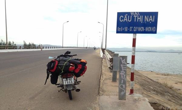 Cầu Thị Nại hay cầu Nhơn Hội - cây cầu vượt biển dài nhất Việt Nam.