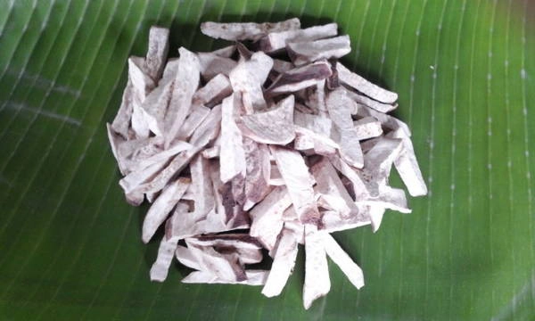 Khoai khô thường được mua về làm quà - Ảnh: T.Ly Khoai khô thường được mua về làm quà - Ảnh: T.Ly