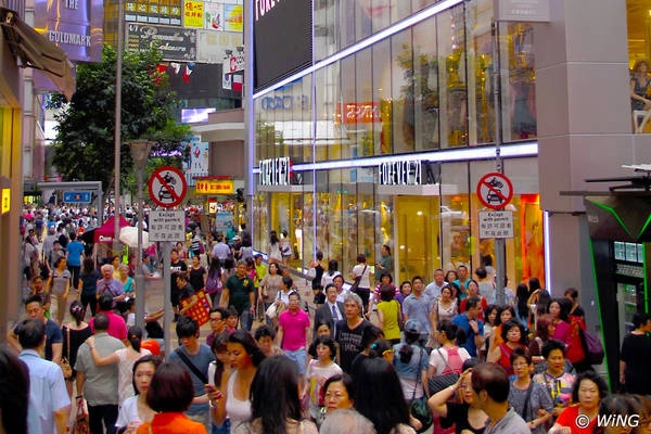 mua-sam-gia-re-o-10-cho-dem-noi-tieng-o-hong-kong-ivivu-6