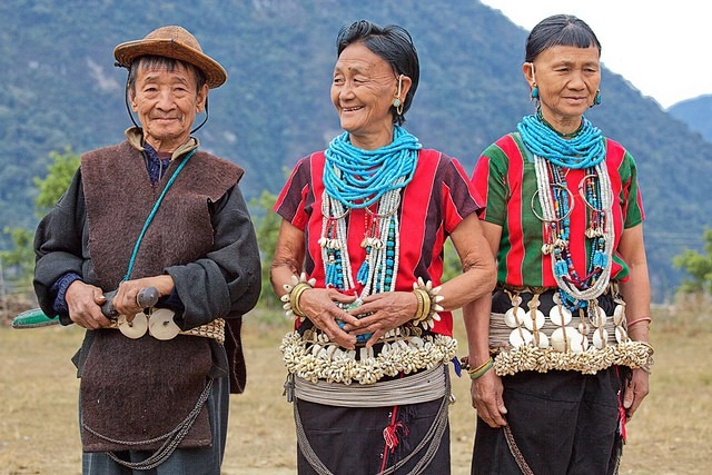 mua-tuyet-roi-tai-quoc-gia-hanh-phuc-bhutan-ivivu-17