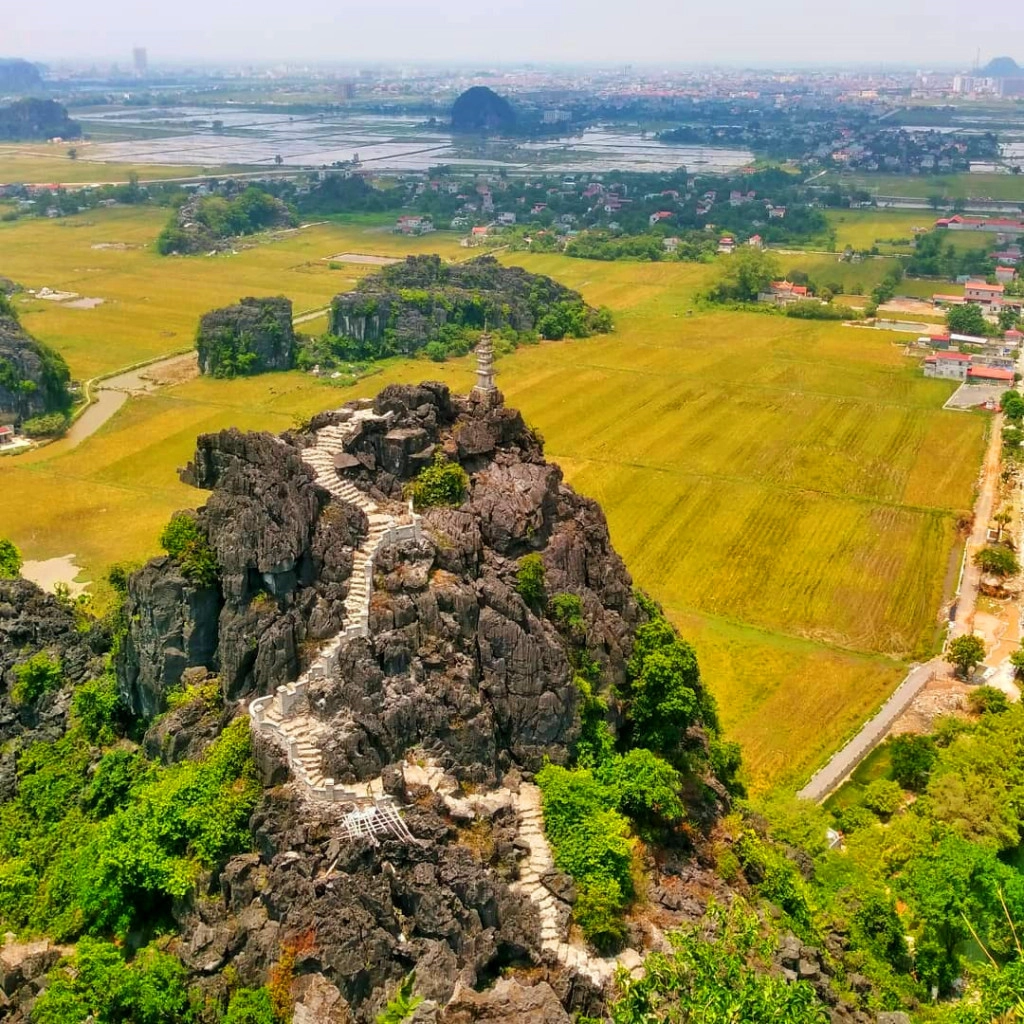 mua-vang-tam-coc-diu-dep-trong-anh-check-in-cua-khach-tay-ivivu-17