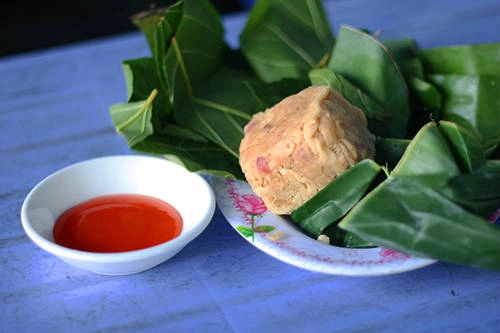 Ra đời gần 100 năm, món ăn đặc sản vùng quê xứ quan họ vẫn giữ được mùi vị truyền thống và vị trí trong lòng thực khách đến đây. Ảnh: Phong Vinh. Ra đời gần 100 năm, món ăn đặc sản vùng quê xứ quan họ vẫn giữ được mùi vị truyền thống và vị trí trong lòng thực khách đến đây. Ảnh: Phong Vinh.