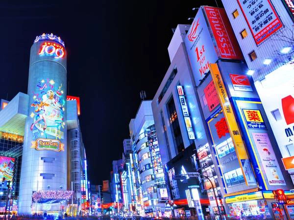 Tokyo, Nhật Bản: Nên đặt phòng trước chuyến đi khoảng từ 2 - 5 tháng, bạn sẽ tiết kiệm được 31% tiền phòng khách sạn. Ảnh: Shutterstock Tokyo, Nhật Bản: Nên đặt phòng trước chuyến đi khoảng từ 2 - 5 tháng, bạn sẽ tiết kiệm được 31% tiền phòng khách sạn. Ảnh: Shutterstock