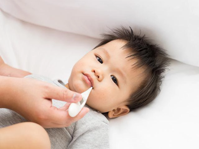Trẻ sốt không rõ nguyên nhân
