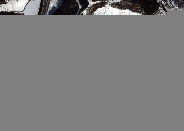 Trung tâm hai môn phối hợp Alpensia. Ảnh: DigitalGlobe Trung tâm hai môn phối hợp Alpensia. Ảnh: DigitalGlobe