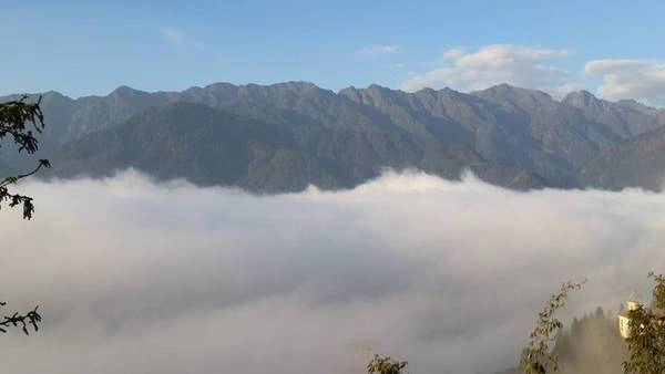Không khó để săn được biển mây từ Grand View Sapa. Ảnh: Ngô Nhật Huy