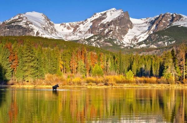 Easter Park, Colorado Thị trấn vùng núi yên bình này thuộc công viên quốc gia núi Rocky. Những cánh rừng ôn đới tại đây đổi màu từ tháng 8 đến tháng 10, tùy thuộc vào độ cao của các tầng lá.
