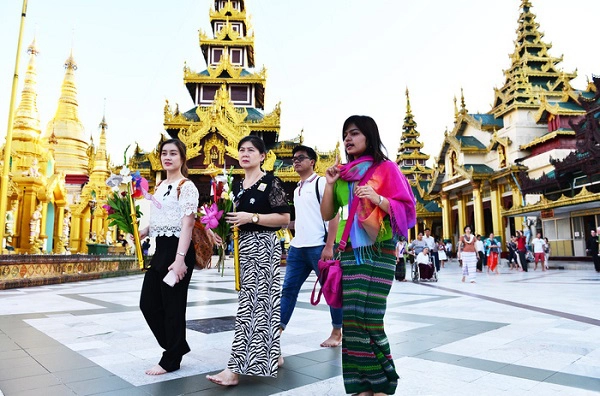 Các quốc gia Phật giáo thu hút khách hành hương ngày xuân - Ảnh: TR.N. Các quốc gia Phật giáo thu hút khách hành hương ngày xuân - Ảnh: TR.N.