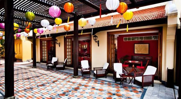Phong cách đậm chất Hội An hoài cổ