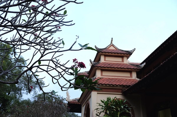 Là thành viên trong Công viên Lịch sử văn hóa dân tộc, chùa không chỉ mang tính tôn giáo, chùa còn như một công trình nghệ thuật để người dân đến chiêm bái và tham quan. Là thành viên trong Công viên Lịch sử văn hóa dân tộc, chùa không chỉ mang tính tôn giáo, chùa còn như một công trình nghệ thuật để người dân đến chiêm bái và tham quan.