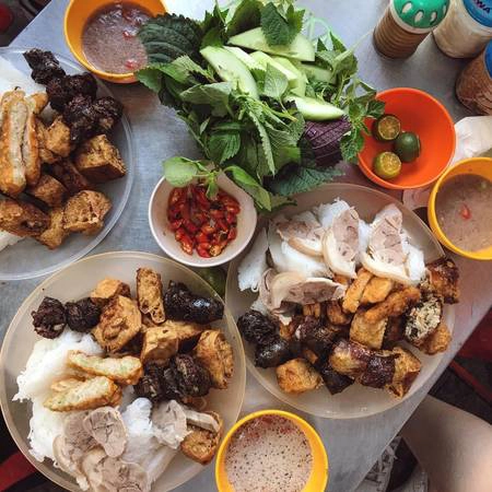 nguoi-yeu-co-hay-khong-chang-sao-het-quan-trong-la-luc-troi-lanh-duoc-an-het-may-mon-nay-ivivu-2