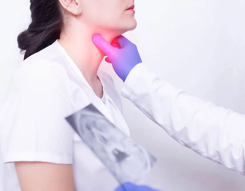 đau yết hầu
