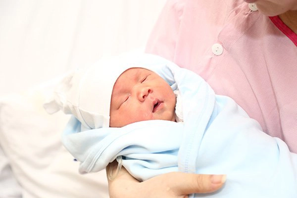 suy giáp bẩm sinh