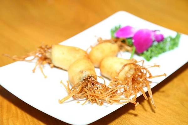 Đó là các món như sắc màu tươi sáng, ánh trăng vàng, thập cẩm bách hoa… Đó là các món như sắc màu tươi sáng, ánh trăng vàng, thập cẩm bách hoa…