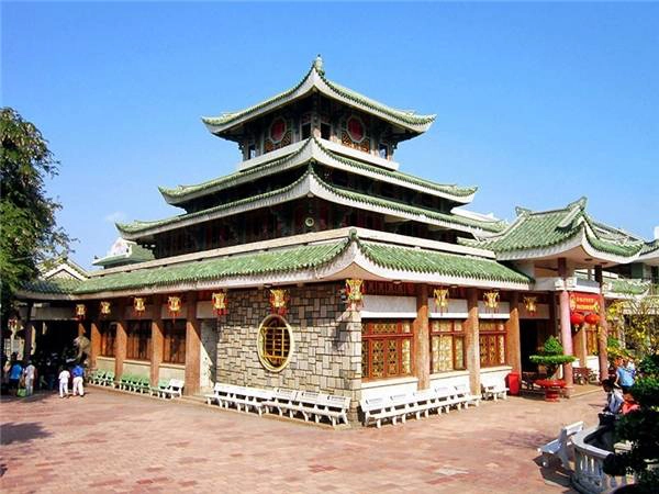 Bên trong Miếu Bà. (Ảnh: Internet)