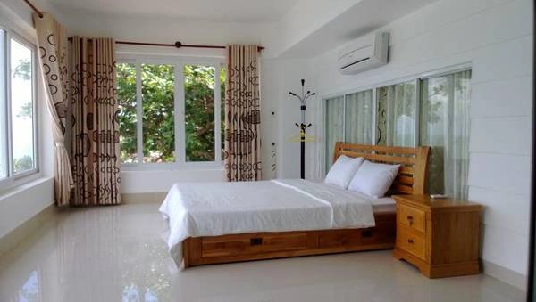 Phòng ngủ có không gian thoáng đãng. Phòng ngủ có không gian thoáng đãng.