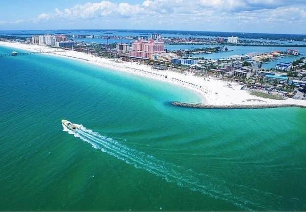 Bãi biển Clearwater, Florida, Mỹ.
