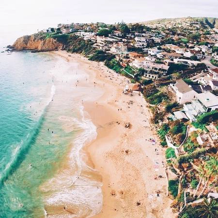Bãi biển Laguna, California, Mỹ.