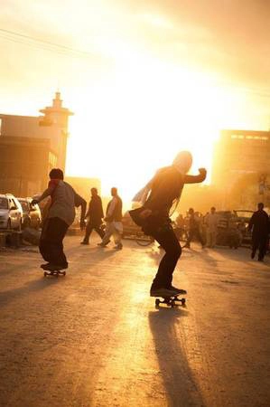 Trượt patin trên đường phố ở Afghanistan. Ảnh: Skateistan Trượt patin trên đường phố ở Afghanistan. Ảnh: Skateistan
