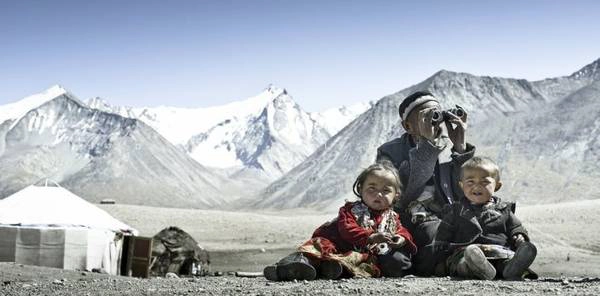 Không chỉ có chiến tranh, Afghanistan còn có rất nhiều khung cảnh bình dị mà có lẽ chỉ đến đây bạn mới cảm nhận được. Ảnh: Varial Wakhan Không chỉ có chiến tranh, Afghanistan còn có rất nhiều khung cảnh bình dị mà có lẽ chỉ đến đây bạn mới cảm nhận được. Ảnh: Varial Wakhan