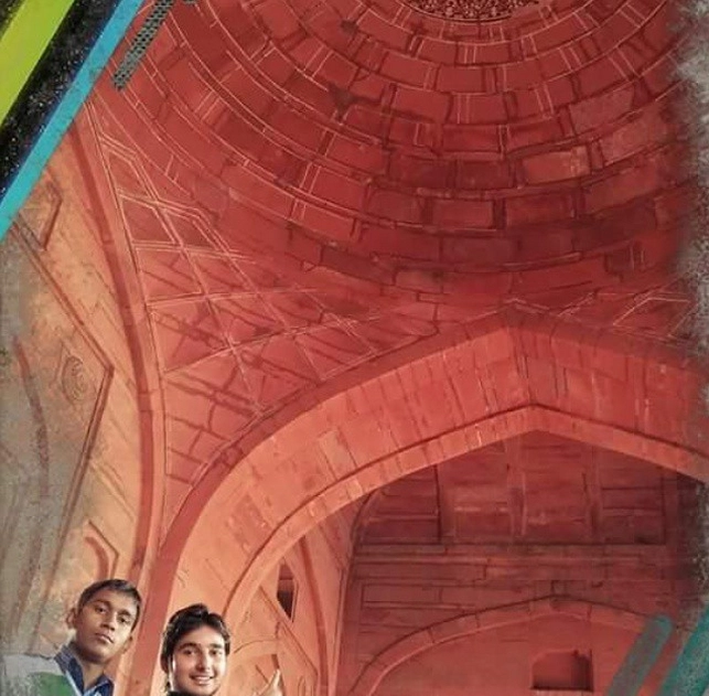 Tấm hình này được chụp trộm bên trong ngôi đền Taj Mahal của Ấn Độ. Tấm hình này được chụp trộm bên trong ngôi đền Taj Mahal của Ấn Độ.