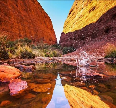 Còn đây là ảnh chụp vùng Kata Tjuta ở miền Trung Australia. Còn đây là ảnh chụp vùng Kata Tjuta ở miền Trung Australia.