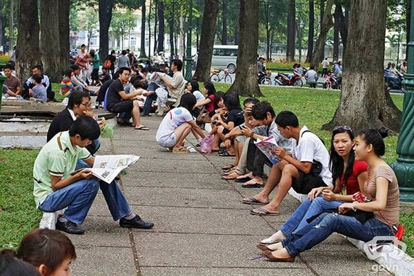 Cà phê bệt nhà thờ Đức Bà là điểm đến yêu thích của nhiều người ở Sài Gòn. Cà phê bệt nhà thờ Đức Bà là điểm đến yêu thích của nhiều người ở Sài Gòn.