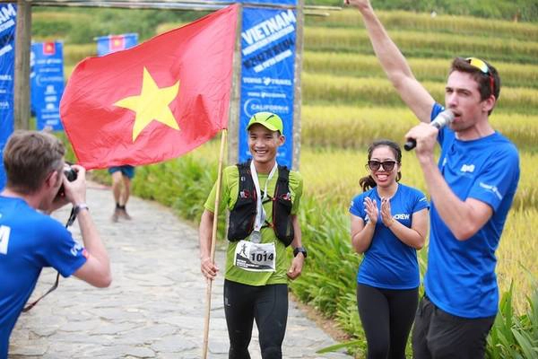 Chặng 100 km có nhiều ứng cử viên sáng giá đến từ Đan Mạch, Czech, Thái Lan, Philippines... Song lần đầu tiên Việt Nam có người giành chức vô địch tại giải VMM. Vượt qua nhiều thí sinh, Trần Duy Quang cán đích vào trưa 23/9 với thành tích 13 giờ 17 phút.
