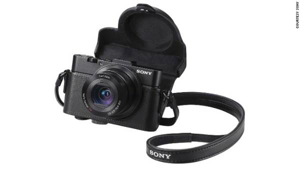 ivivu-travel-cameras-sony-cybershot-rx100-ii