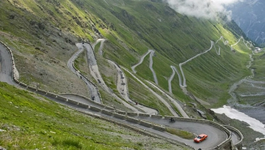 Đèo Stelvio Italy