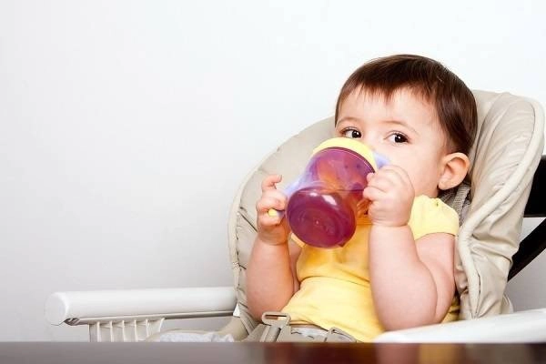 Tiêu chảy nên uống nước trái cây gì