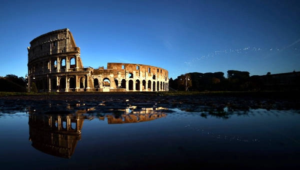 8. Đấu trường Colosseum, Rome (4.670 bức ảnh) nhungdiadiemduoctusuongnhieunhatthegioi-ivivu-8