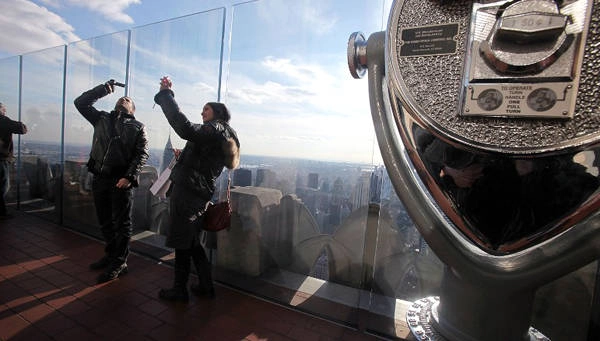 9. Đài quan sát Top of the Rock, New York (4.290 bức ảnh) nhungdiadiemduoctusuongnhieunhatthegioi-ivivu-9