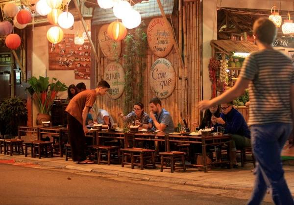 Được biết đến với nhiều món ăn truyền thống Hà Nội Được biết đến với nhiều món ăn truyền thống Hà Nội