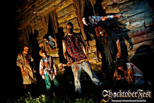 Giá vào cửa của Shocktoberfest có nhiều loại khác nhau, nếu bạn chỉ muốn tham gia một thử thách giá là 20 USD. Nếu chơi tất cả là 45 USD. Ảnh: Shocktoberfest. Giá vào cửa của Shocktoberfest có nhiều loại khác nhau, nếu bạn chỉ muốn tham gia một thử thách giá là 20 USD. Nếu chơi tất cả là 45 USD. Ảnh: Shocktoberfest.