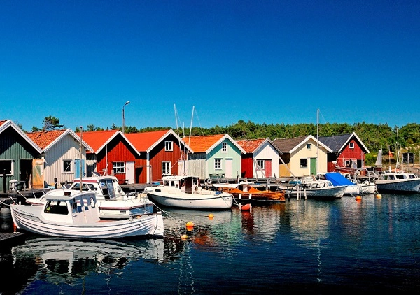 Quần đảo Koster, Thụy Điển: Quần đảo Koster, phía bắc Gothenburg ở eo biển Skagerrak là điểm đến lý tưởng trong mùa hè. Đến đây, du khách được khám phá cuộc sống của những loài chim hoang dã, các hẻm núi sống động và tận hưởng những ngày nghỉ nhẹ nhàng với chuyến đi bộ đường dài hay đạp xe đạp. Ảnh: Kosteroarna.